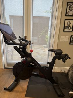 Peloton High Performance Indoor Bike