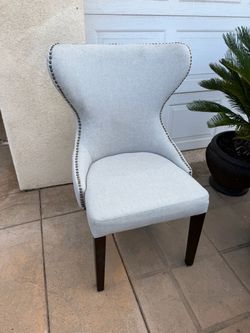 Dining chair