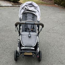 ***UPPABABY VISTA STROLLER - SPENCER***