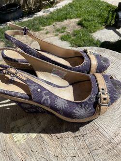 Uggs Dark Denim Blue Color Monogram Wedge Sandals, Size 8.5