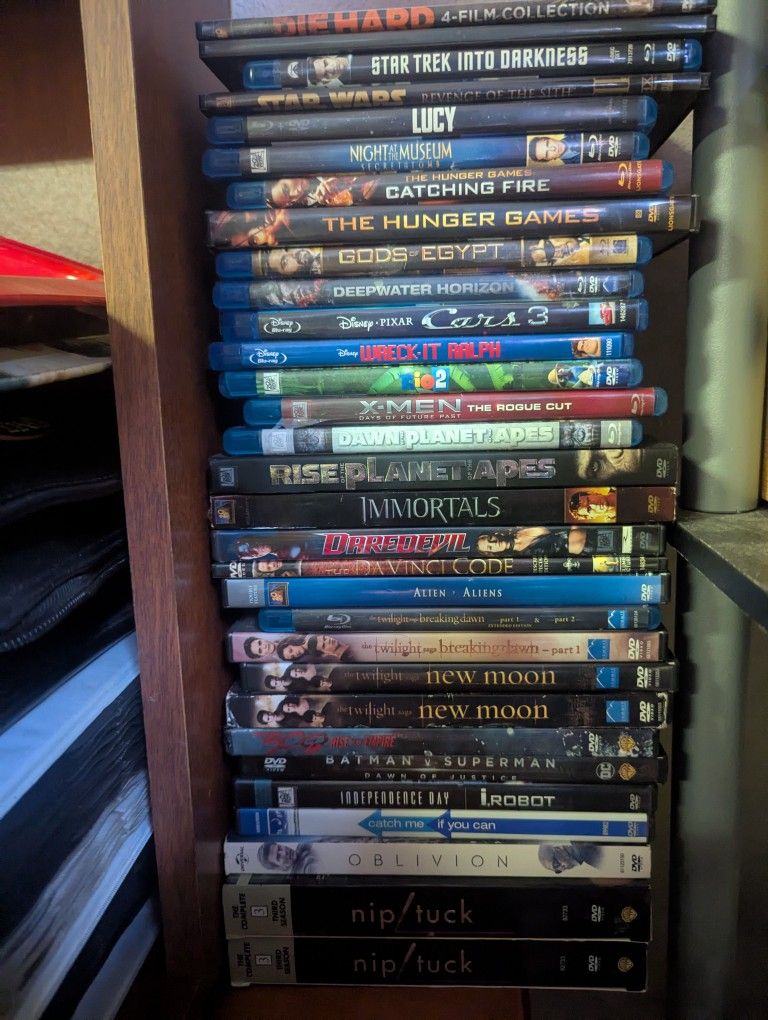 Dvd Blu-ray $2 Each