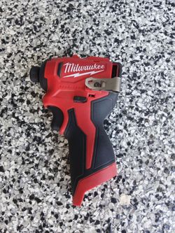 Impact drill Milwaukee m12 tool only