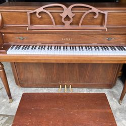 1980 Kawai Console Piano 