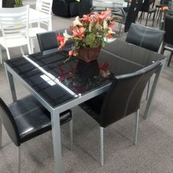 New Dining Set/ Table And Chairs 