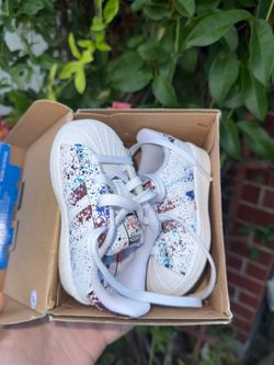 Adidas 4K