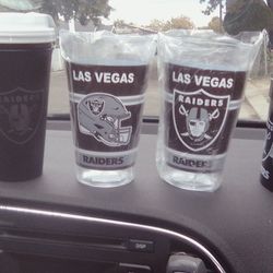 7 piece  Las Vegas Raiders Cups