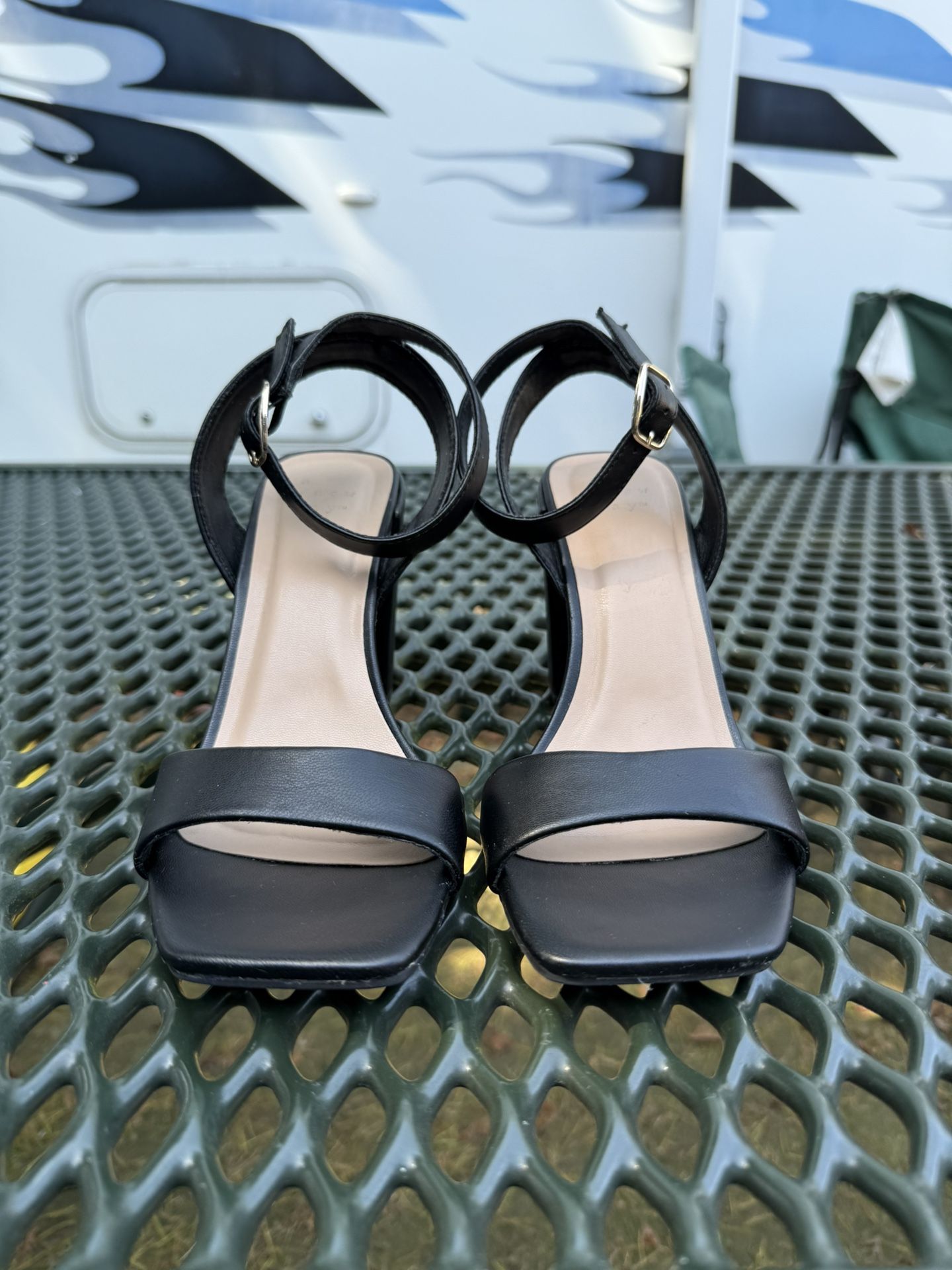 a new day HEELS SIZE 7