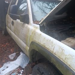 Parts 2003 HD 2500 4x4