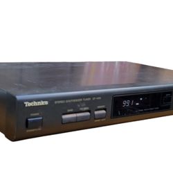 Vintage Technics ST-K55 Stereo Synthesizer Tuner.