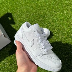 WMNS Air Jordan 1 Low
