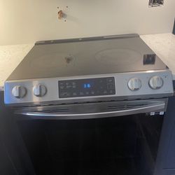 Samsung 30 in. 5 Burner Element Slide In Electric Range In Stainless Steal ( Electric Stove Top)