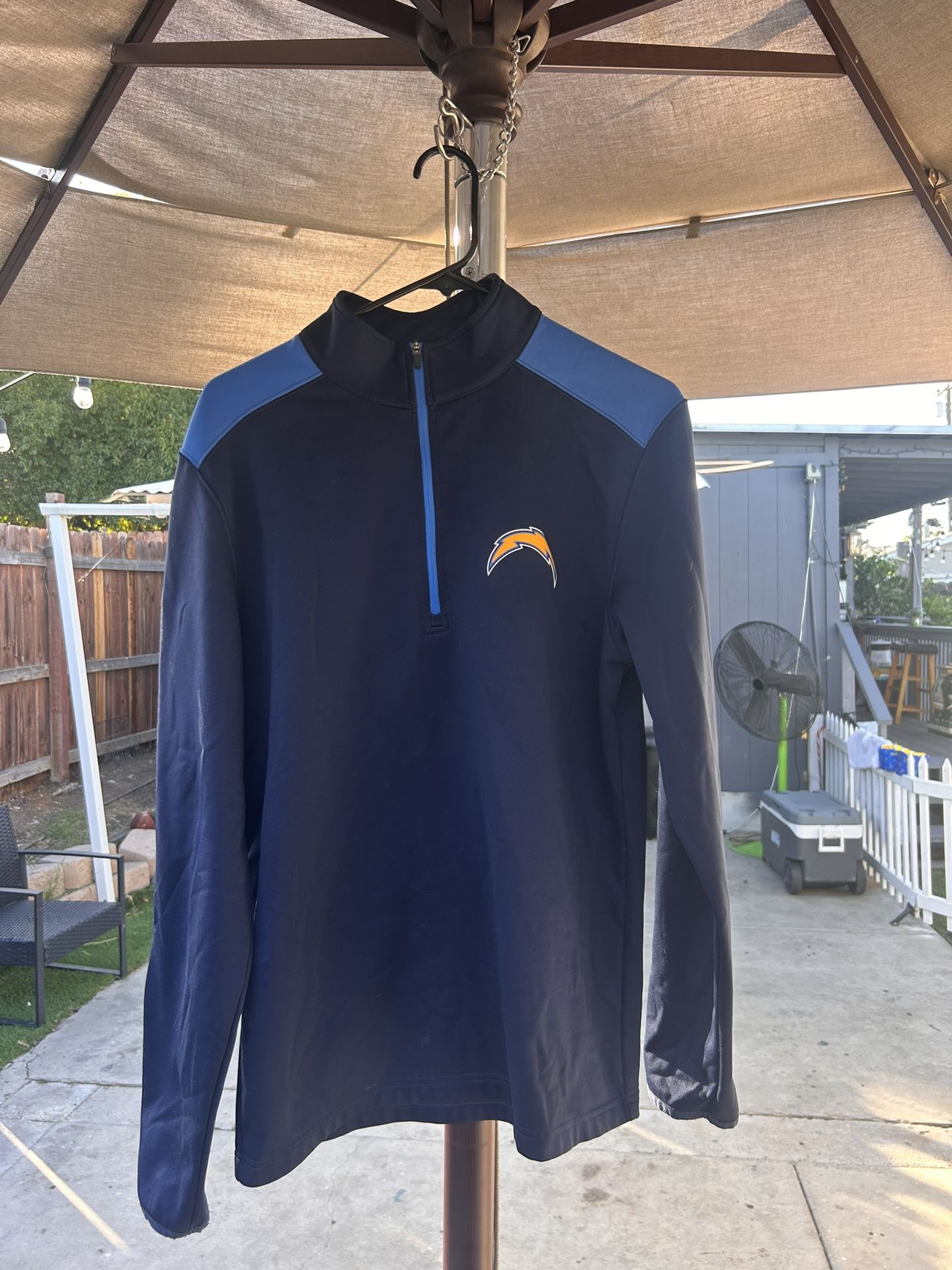 Chargers NFL Team Pullover β Menβs Medium