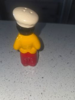 Antique Americana Salt and Pepper shakers