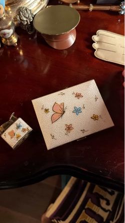 Vintage cigarette case & lighter