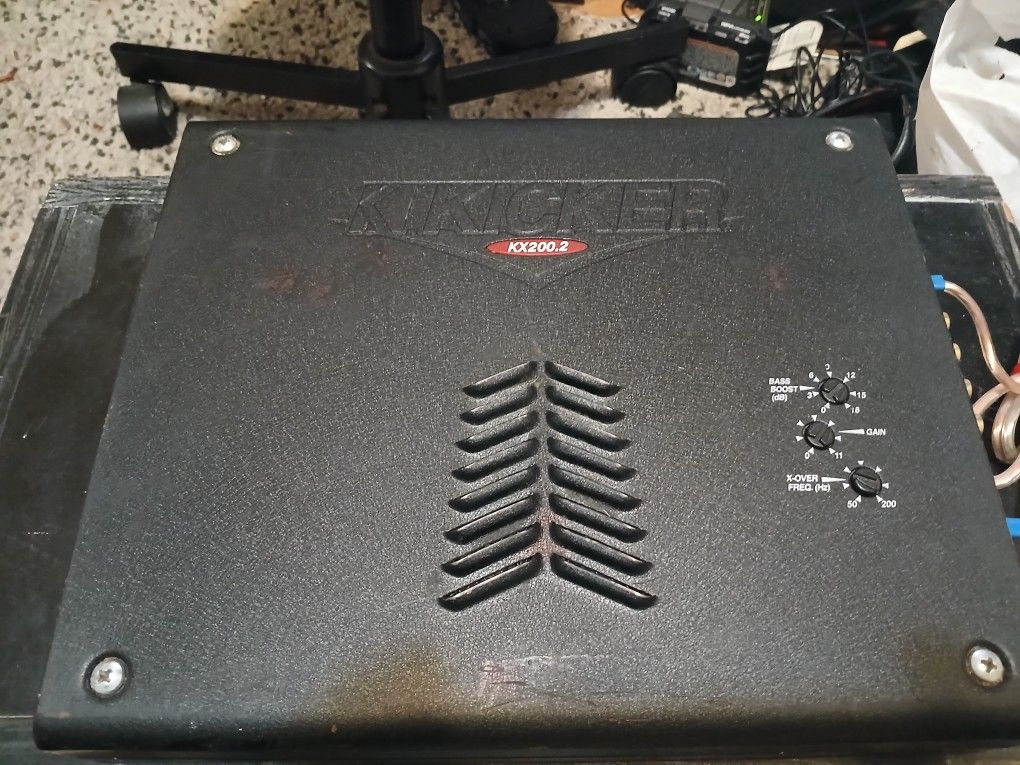 Kicker KX 200.2 Amplifier