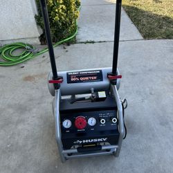 Silent Husky Air Compressor. 4.5 Gallon 
