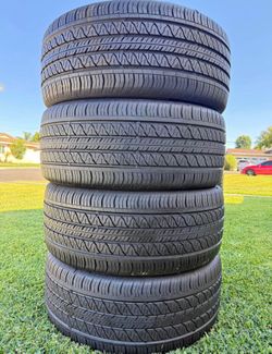 255/45/19 continental Vendo un set de llantas  con 80% Vida en excelente condiciones de Vida las 4 🫡🤑
 Selling a set of 4 tires with 80% tread life 