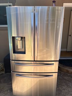 Samsung 4-door refrigerator French door