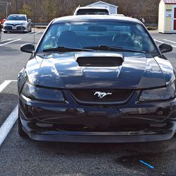 2004 Ford Mustang