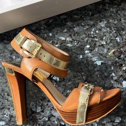 MICHAEL KORS LADIES SHOES SIZE 8 1/2M
