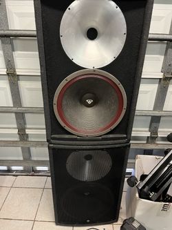 (2) Cerwin Vega V152 PRO 15” 🔈 2-way 600w Speakers