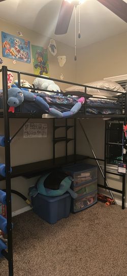 Loft bed with matress
