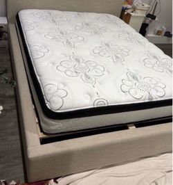 12 inch Queen Hybrid Plush Mattress