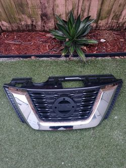 Nissan Rogue Grille
