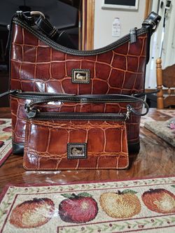 Dooney & Bourke Y Cartera Muy Buenas Condisiones