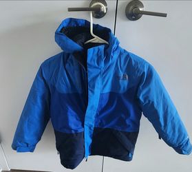 Boys north face winter Puffer SMALL 7