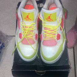 Retro  Air Jordan 4 