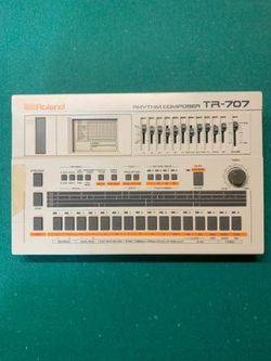 Roland TR-707 Rhythm Composer