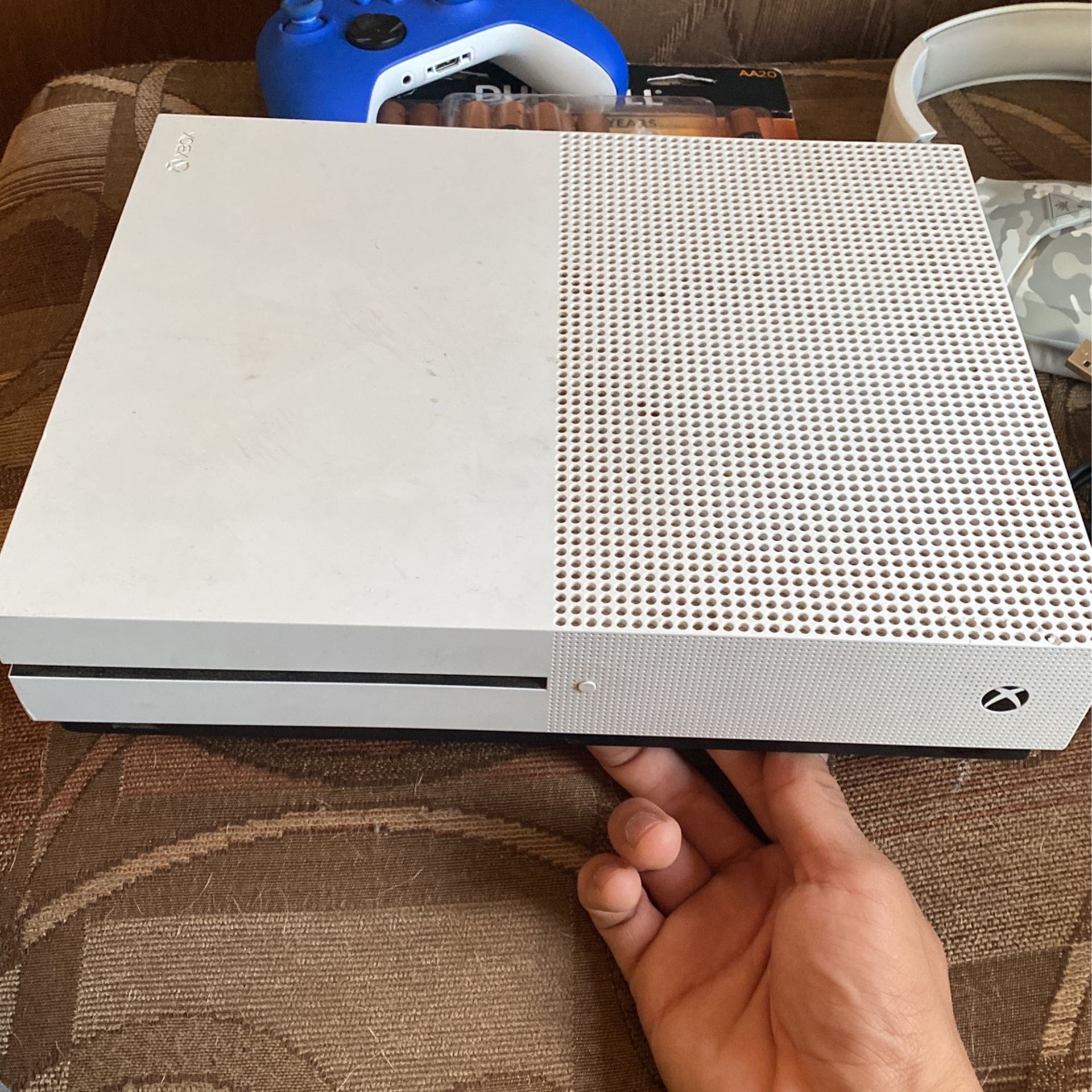 Xbox One S