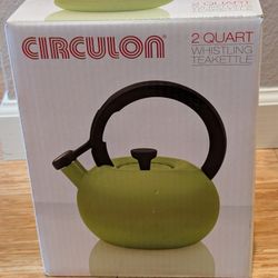 Circulon 2 Quart Whistling Kettle