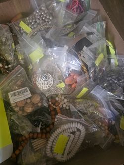 $1 necklaces!
