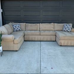 Couch Sectional 