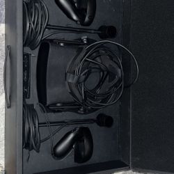 Meta Oculus Rift CV1 VR Virtual Reality Headset System