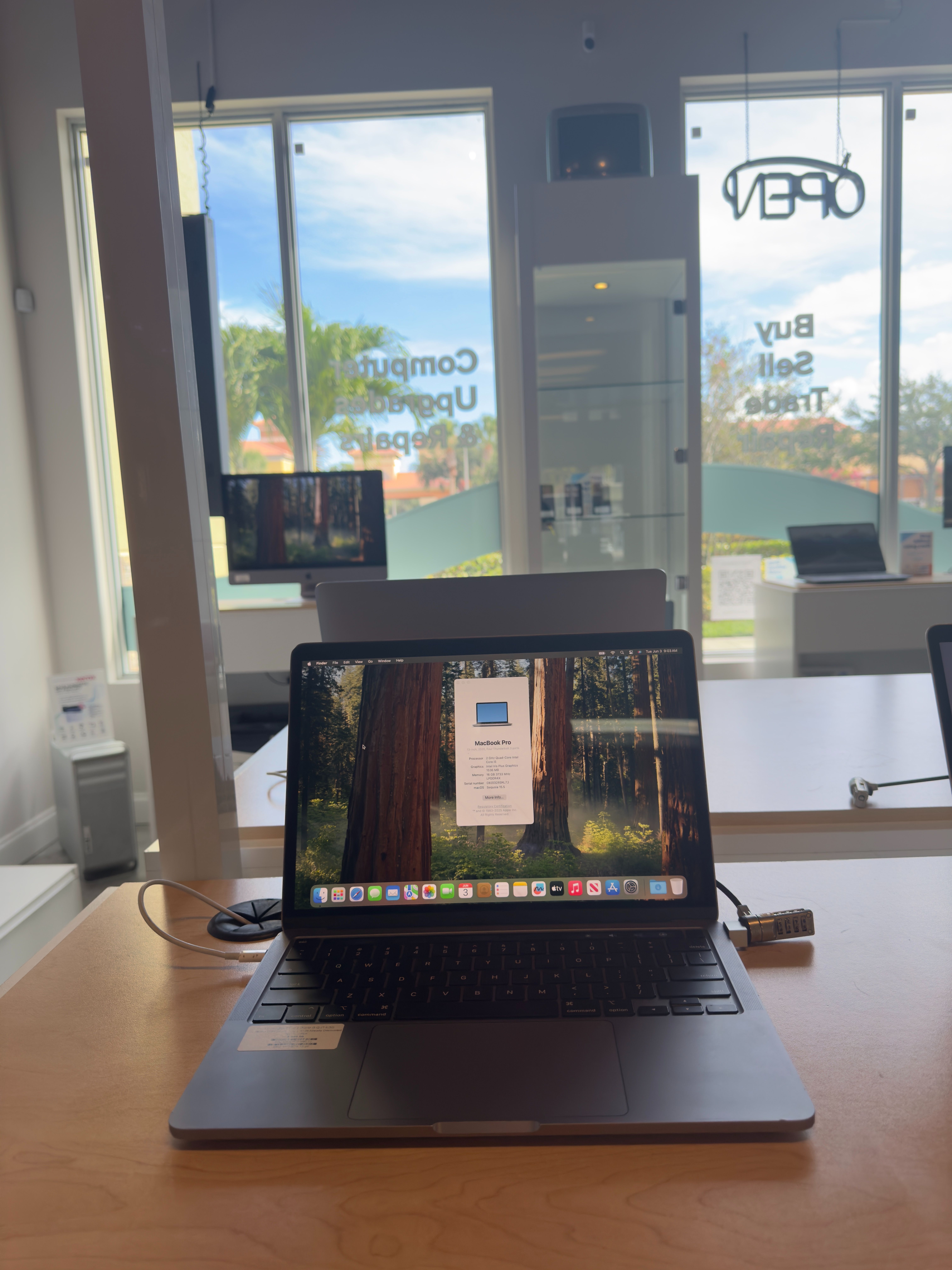 π» 13β MacBook Pro (Early 2020) β i5 / 16GB / 1TB SSD β Space Gray