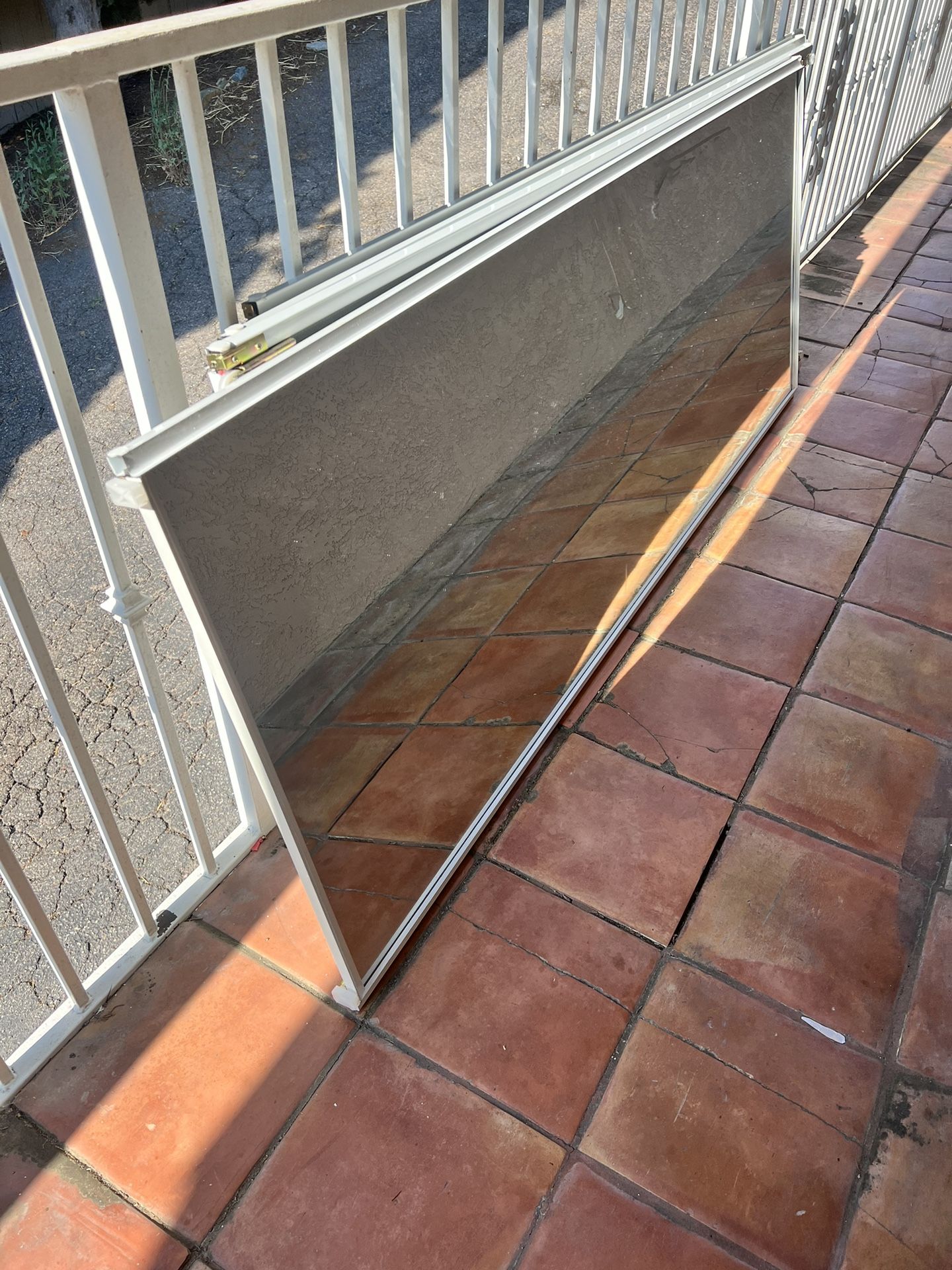FREE Mirrored Closet Doors for Sale in Spring Valley, CA OfferUp
