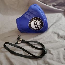 Brooklyn Nets Face Mask & Lanyard 2pc Set NBA