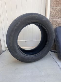 Used TIRE -$40 Nexen N'Priz RH7 235/60R18 103H – $40