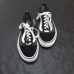 Black And White Van's Mens Sz 4