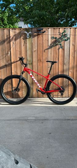 Trek Marlin 5 Gen 2 (2022)