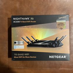 Netgear  Nighthawk X6 AC3200 Tri-Band Wifi Router 