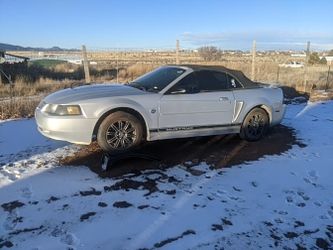 2004 Ford Mustang