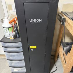 Union Safe Cabinet 