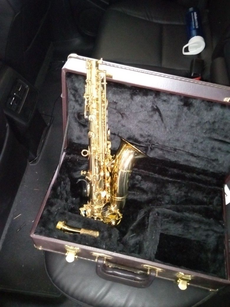 Anigua Winds Saxophone