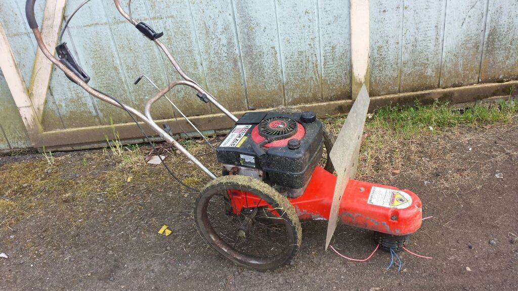 Line trimmer w/ 6.0 vector xlc engine
