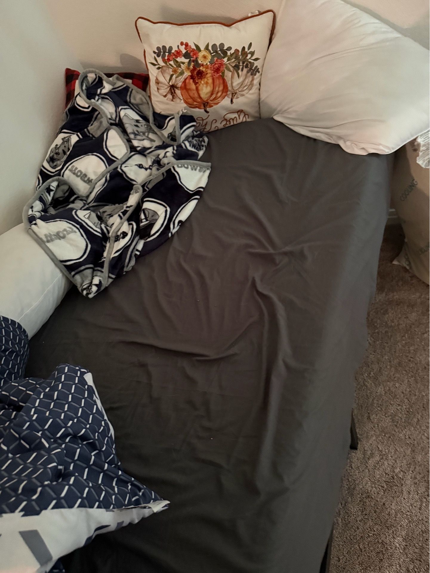Twin bed