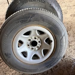 Stock 17” Silverado Wheels And Tires 200$